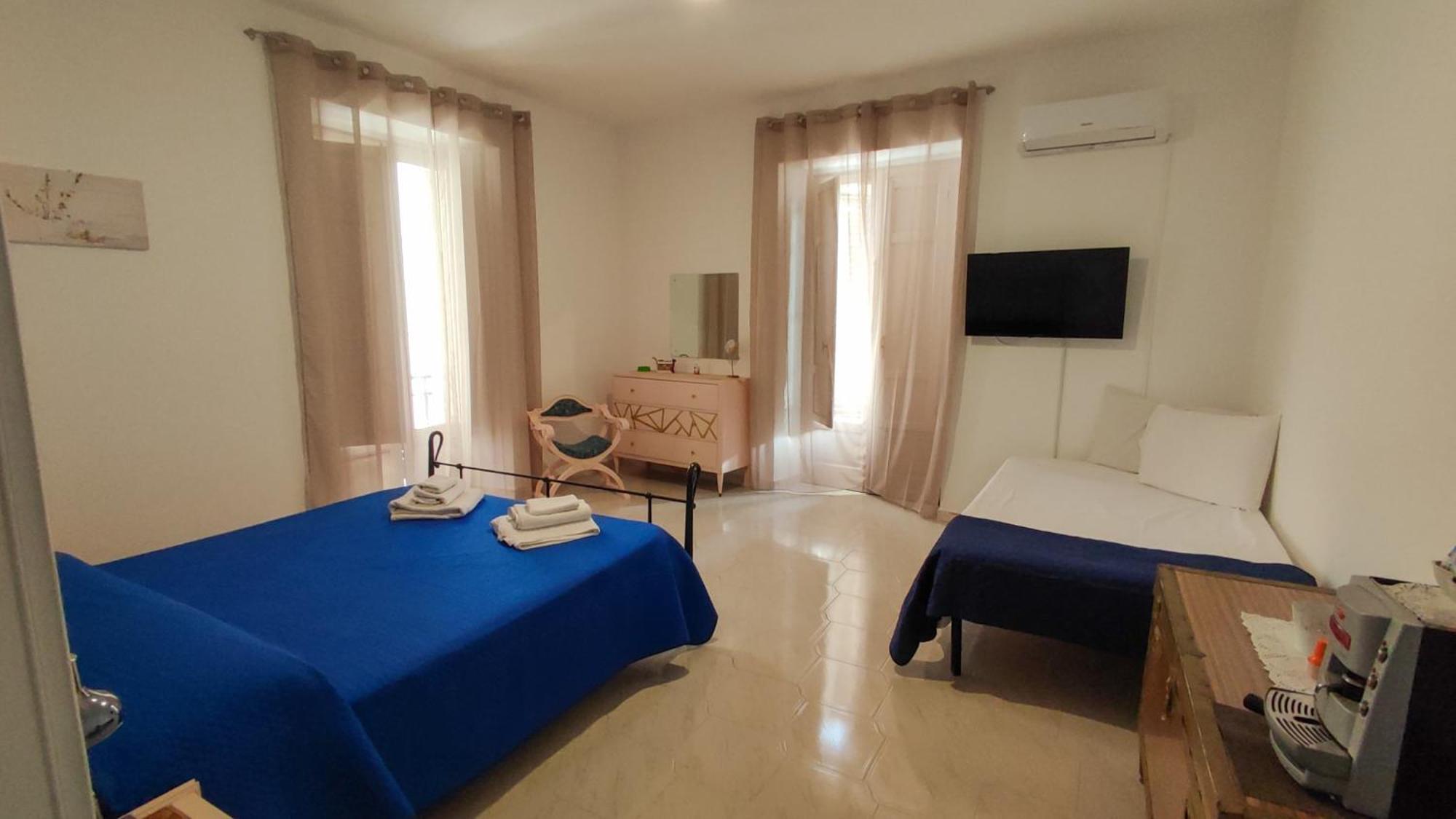 Отель Petite Etoile Сант'Агата-ди-Милите Экстерьер фото