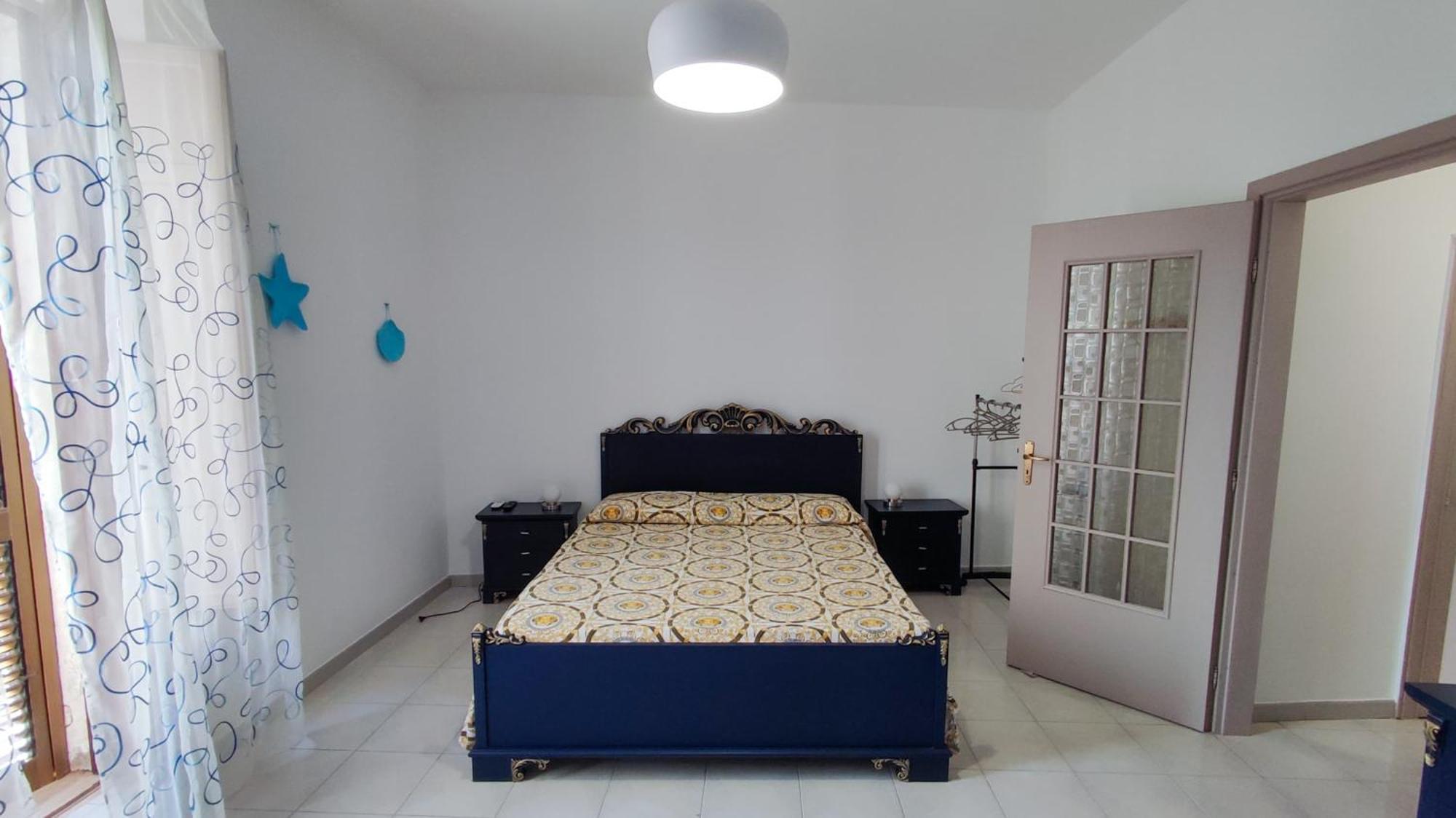 Отель Petite Etoile Сант'Агата-ди-Милите Экстерьер фото