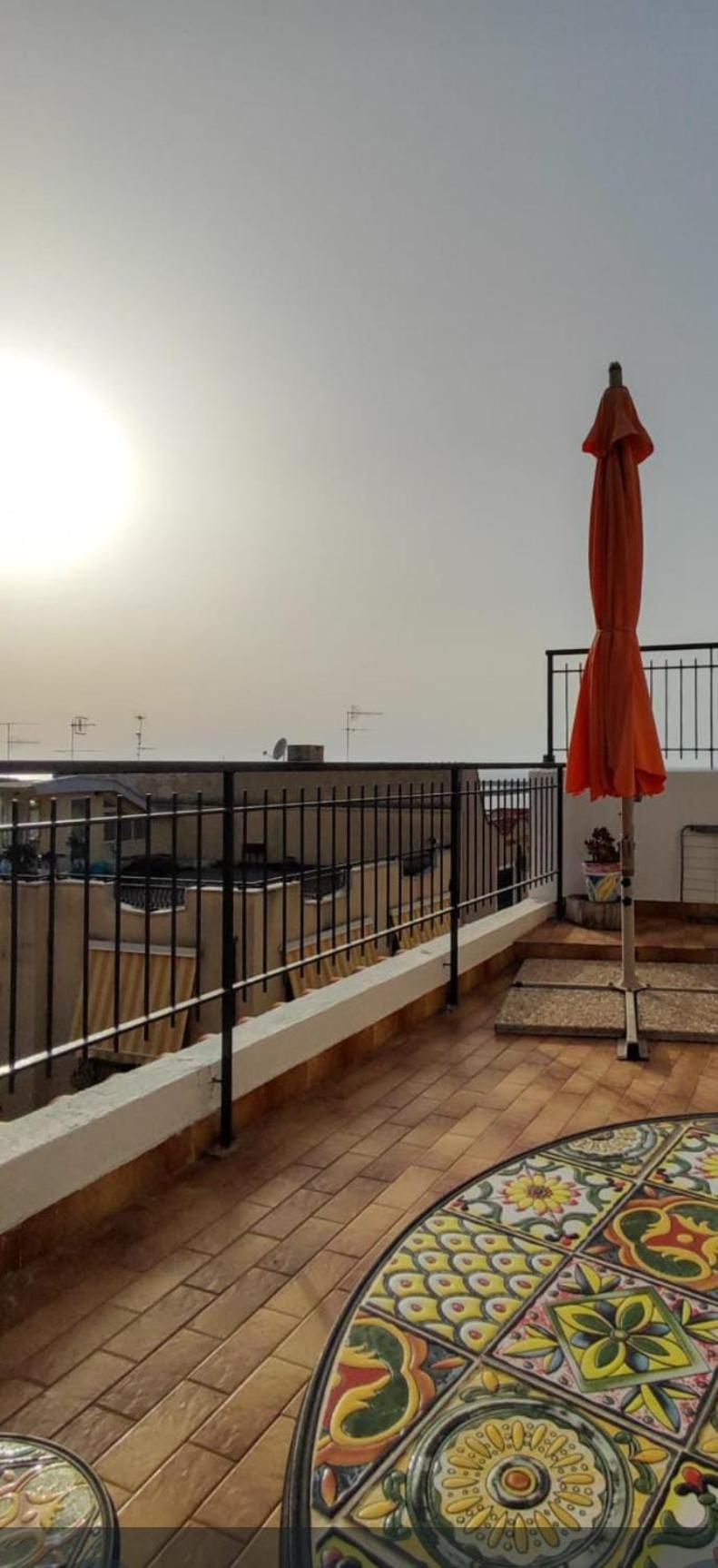 Отель Petite Etoile Сант'Агата-ди-Милите Экстерьер фото